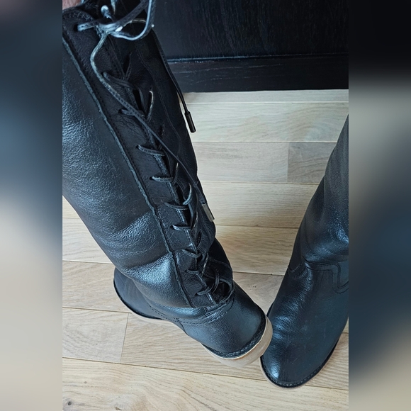 Frye Womens Celia Shearling Black With Back Lace Boot Sz 9B 16” Shaft - Picture 11 of 12